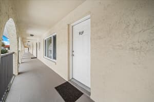 201 St Lucie Ln, Cocoa Beach, FL 32931, Sold 03/18/24