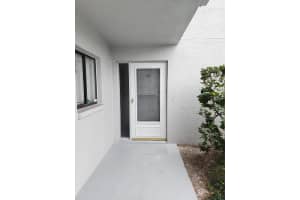 1633 Town Park Dr, Port Orange, FL 32129, Sold 04/01/24