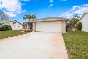 3348 Meadowridge Dr, Melbourne, FL 32901, Sold 03/01/24