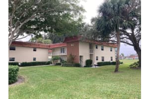 48 Woodland Dr, Vero Beach, FL 32962, Sold 02/23/24