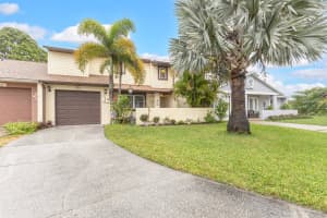 927 Barbados Ave, Melbourne, FL 32901, Sold 07/15/24
