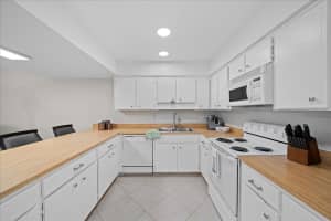 1712 Atlantic St, Melbourne Beach, FL 32951, Sold 03/22/24