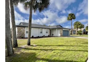 1951 Aster Dr, Winter Park, FL 32792, Sold 05/03/24