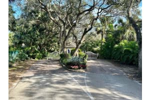 911 Holoma Dr, Vero Beach, FL 32963, Sold 04/16/24