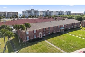 135 E Colonial Ct, Indian Harbour Beach, FL 32937, Sold 04/12/24