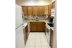 1020 Venetian Dr, Melbourne, FL 32904, Sold 07/10/24