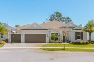 2004 Crossbill Dr, Titusville, FL 32796, Sold 06/14/24