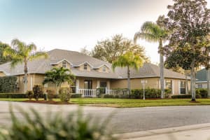 910 Maple Ridge Dr, Merritt Island, FL 32952, Sold 03/18/24