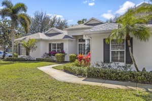 3091 Southern Oaks Dr, Merritt Island, FL 32952, Sold 04/03/24
