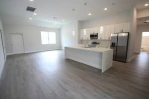 520 S Peninsula Ave, New Smyrna Beach, FL 32169, Sold 04/12/24