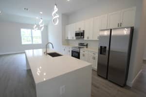 520 S Peninsula Ave, New Smyrna Beach, FL 32169, Sold 04/12/24