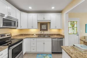 550 Windmeadows St, Altamonte Springs, FL 32701, Sold 05/16/24