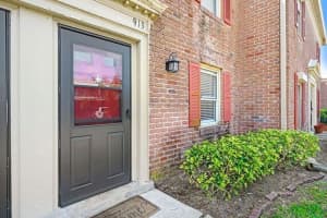 913 S Colonial Ct, Indian Harbour Beach, FL 32937, Sold 08/09/24