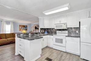 524 Cheyenne Dr, Oak Hill, FL 32759, Sold 05/09/24