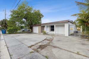2262 Monroe Street, Palm Bay, FL 32905 - MLS#1009209