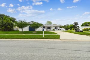 26 Oakmont Cir, Ormond Beach, FL 32174, Sold 06/03/24