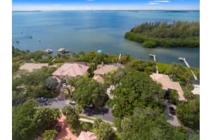 320 Hammock Shore Dr, Melbourne Beach, FL 32951, Sold 05/20/24