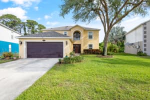 520 Ball St, New Smyrna Beach, FL 32168, Sold 04/18/25