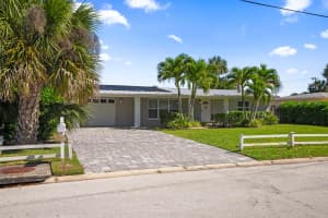 430 Palmetto St, Edgewater, FL 32132, Sold 01/07/25