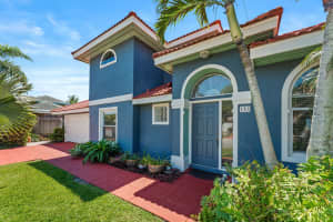 185 Sandy Shoes Dr, Melbourne Beach, FL 32951, Sold 11/20/24