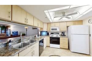 1099 Crystal Creek Dr, Port Orange, FL 32128, Sold 09/16/24