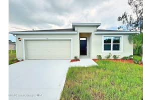 209 Downing St, New Smyrna Beach, FL 32168, Sold 01/17/25