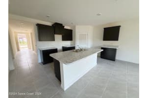 209 Downing St, New Smyrna Beach, FL 32168, Sold 01/17/25