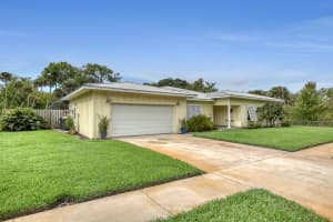 951 S Lakewood Terrace, Port Orange, FL 32127, Sold 06/14/24