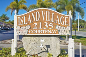2135 N Courtenay Parkway 107, Merritt Island, Fl 32953, Merritt Island