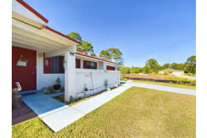 2063 Porto Blvd, New Smyrna Beach, FL 32168, Sold 07/31/24