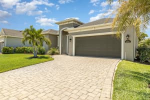 5261 Plantation Home Way, Port Orange, FL 32128, Sold 06/01/24