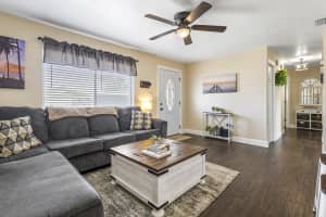 40 N Suzanne Ct, Merritt Island, FL 32952, Sold 07/24/24