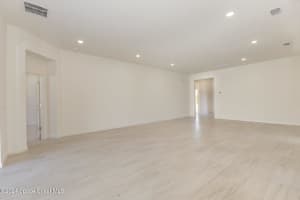 113 Dixwood Ave, Edgewater, FL 32132, Sold 11/20/24