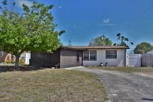 2717 Royal Palm Dr, Edgewater, FL 32141, Sold 10/28/24