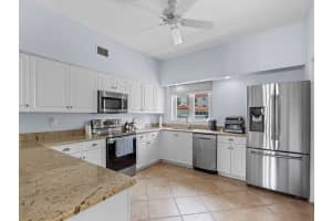 5030 Harmony Cir, Vero Beach, FL 32967, Sold 10/01/24