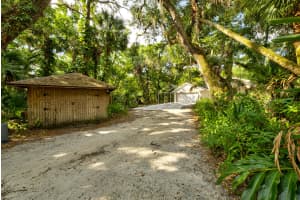 657 N Wildwood Ln, Melbourne, FL 32904, Sold 09/20/24