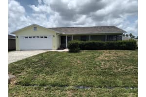 583 Flamingo Dr A, Ormond Beach, FL 32176, Sold 08/30/24