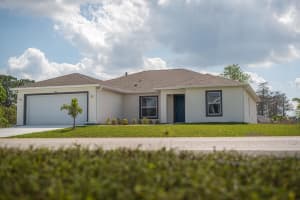 663 Middlebury Loop, New Smyrna Beach, FL 32168, Sold 04/03/25