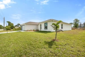 663 Middlebury Loop, New Smyrna Beach, FL 32168, Sold 04/03/25