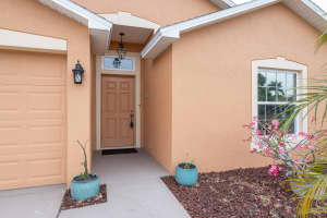 2943 Lantern Dr, South Daytona, FL 32119, Sold 08/16/24