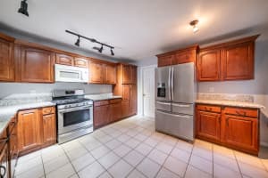 906 Hyzer Ct NE, Palm Bay, FL 32907, Sold 06/25/24