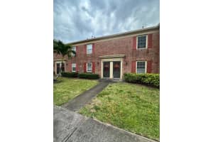 923 S Colonial Ct, Indian Harbour Beach, FL 32937, Sold 07/31/24