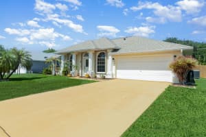 899 Hunters Creek Dr, Melbourne, FL 32904, Sold 03/25/25