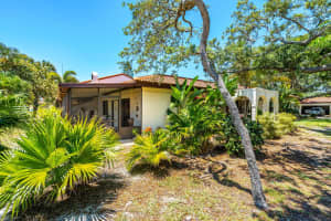 709 Parkside Pl, Satellite Beach, FL 32937, Sold 06/11/24