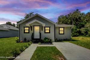 702 Myrtle Avenue, New Smyrna Beach, FL 32168 - MLS#1014974