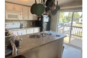 319 Valencia St, Sebastian, FL 32958, Sold 07/08/24