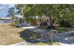 811 16th Ave, New Smyrna Beach, FL 32169, Sold 04/28/25