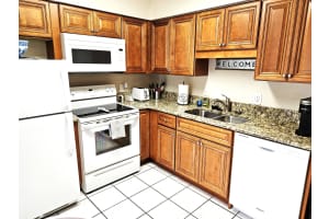 4208 Sun Village Ct #39b, New Smyrna Beach, FL 32169, Sold 07/30/24