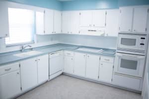 976 Nagle Dr, Rockledge, FL 32955, Sold 11/04/24