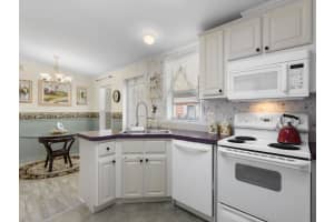 4017 Saxon Dr, New Smyrna Beach, FL 32169, Sold 08/06/24